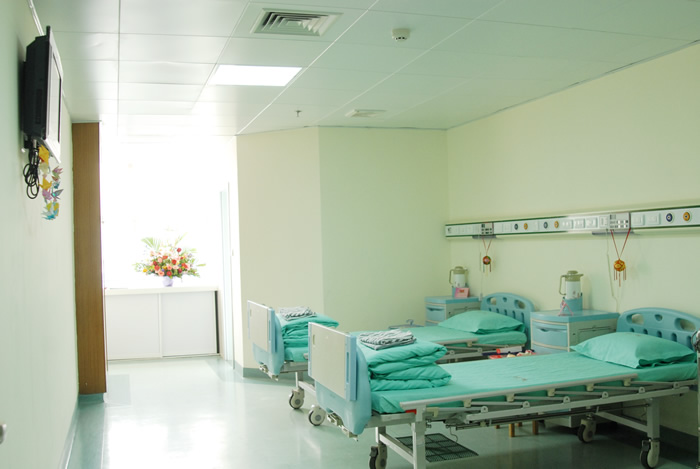 广西中医学院附属医院美肤激光整形科明亮舒适的病房