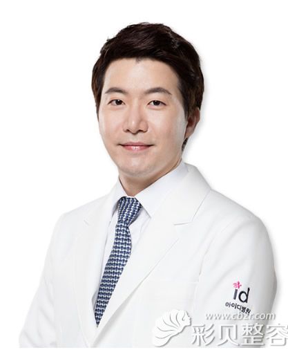 韩国ID医院有名的童颜提升和眼鼻整形医生权周容