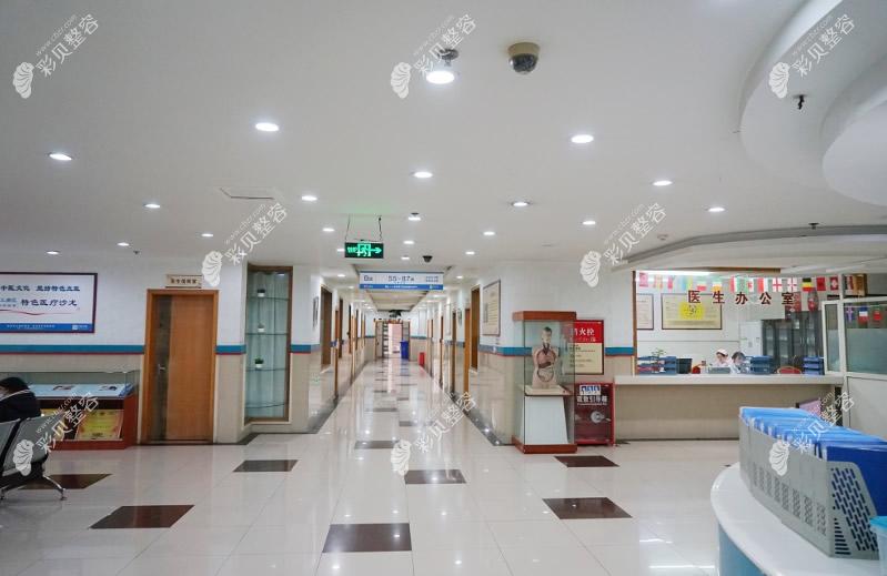 重庆骑士医院大脚骨科医院走廊